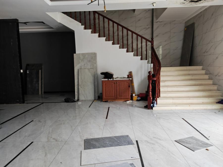 湖南高星物流園（高星物流園市場交易區(qū)）法拍房二期3-12#棟120、121、122、123室