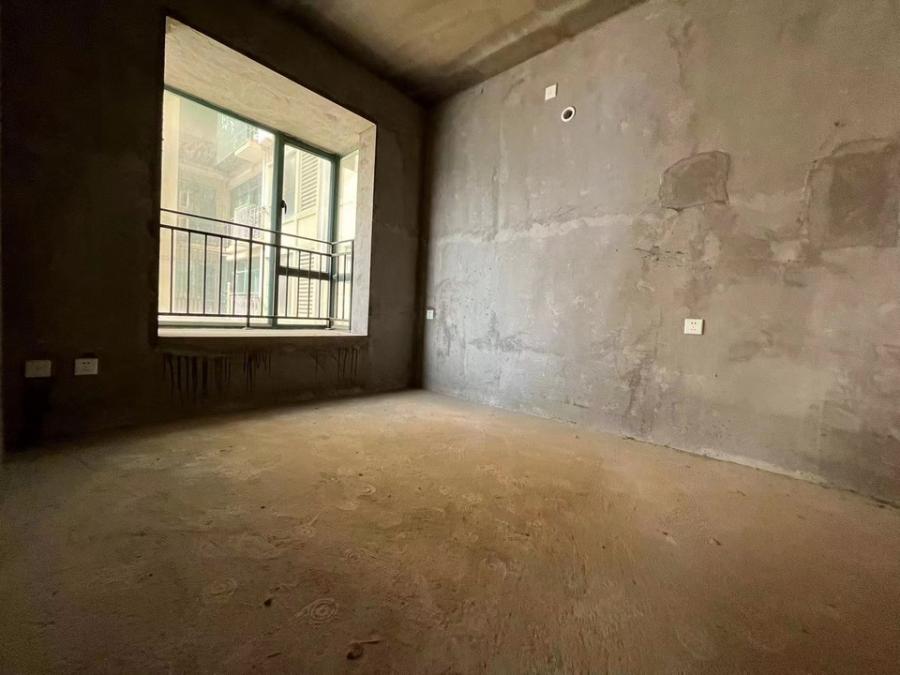 富基世紀(jì)公園法拍房52#、53#棟1106室