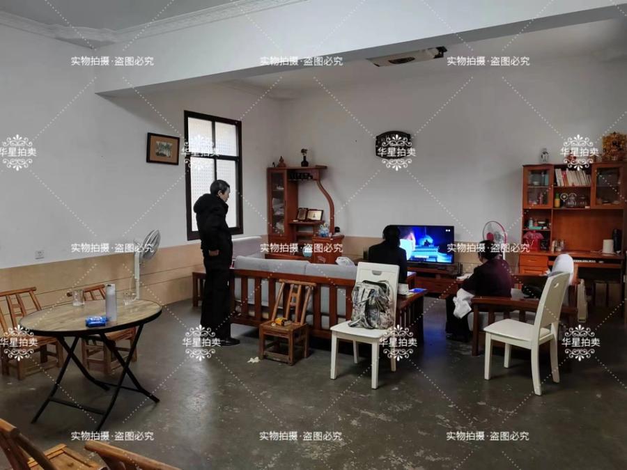 嵩塘南路105號(hào)法拍房103號(hào)101、201