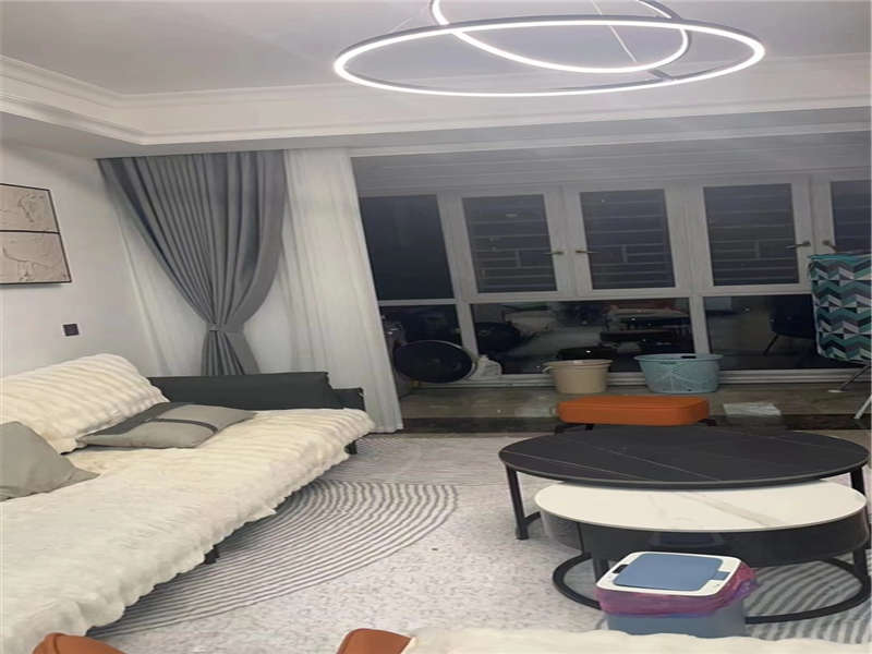 富基世紀公園法拍房73-74棟808室及房屋內(nèi)現(xiàn)有的家具 、家電