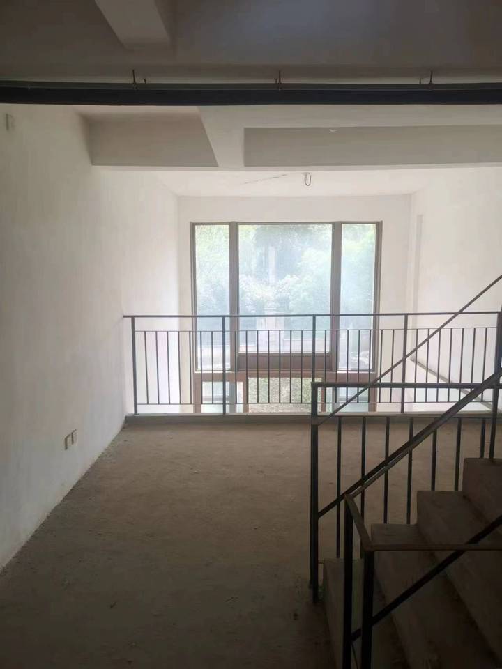 盈峰翠邸法拍房疊翠園7棟301號(hào)