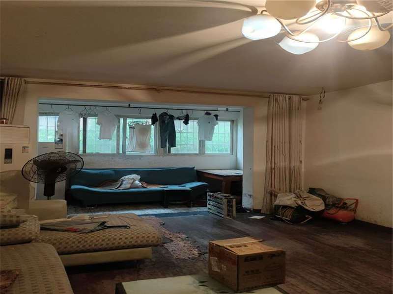 景環(huán)小區(qū)法拍房C3、C4棟104號