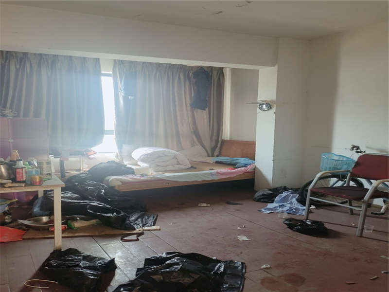 金典商務(wù)中心法拍房1、2、3、4棟611號