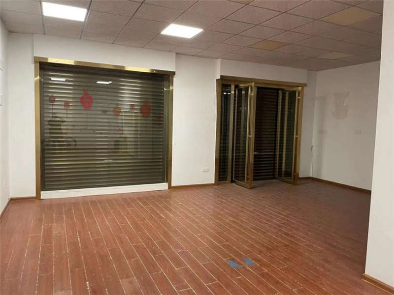 星沙鎮(zhèn)三產(chǎn)業(yè)街法拍房3片6組合1、2號101室