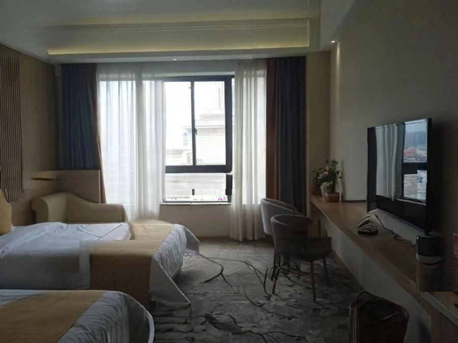 湖南華?。ɑ鹧骈_發(fā)區(qū)二片）法拍房1棟714號