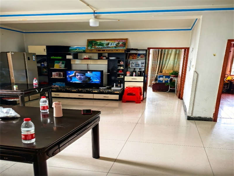 農(nóng)博商住樓紅星水果市場法拍房2棟407號(hào)