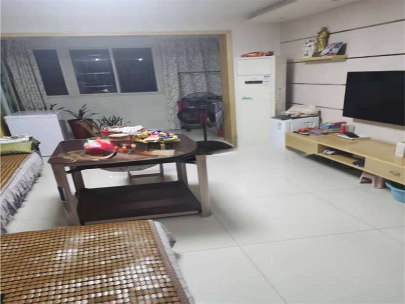 景環(huán)小區(qū)法拍房B3、B4棟203房