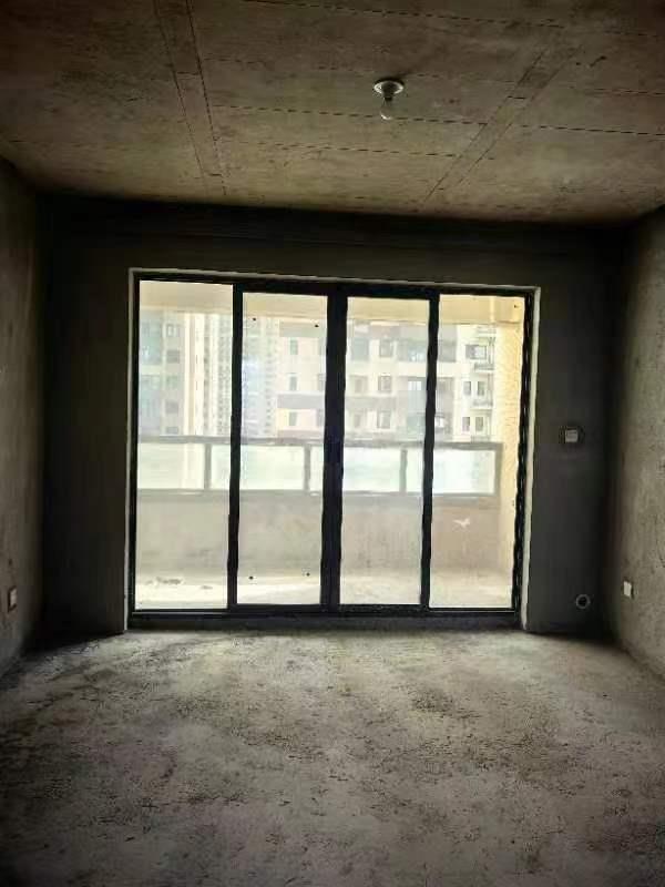 長(zhǎng)房云時(shí)代法拍房三期19棟1605號(hào)