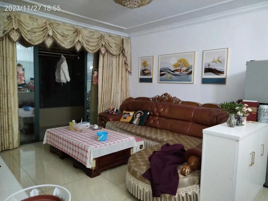 富基世紀(jì)公園法拍房10、11棟403室