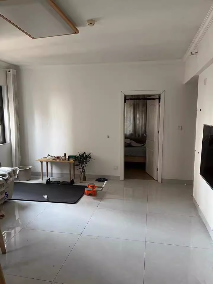 新長海廣場（新長海中心）法拍房C、D棟2111（實(shí)勘為D棟）