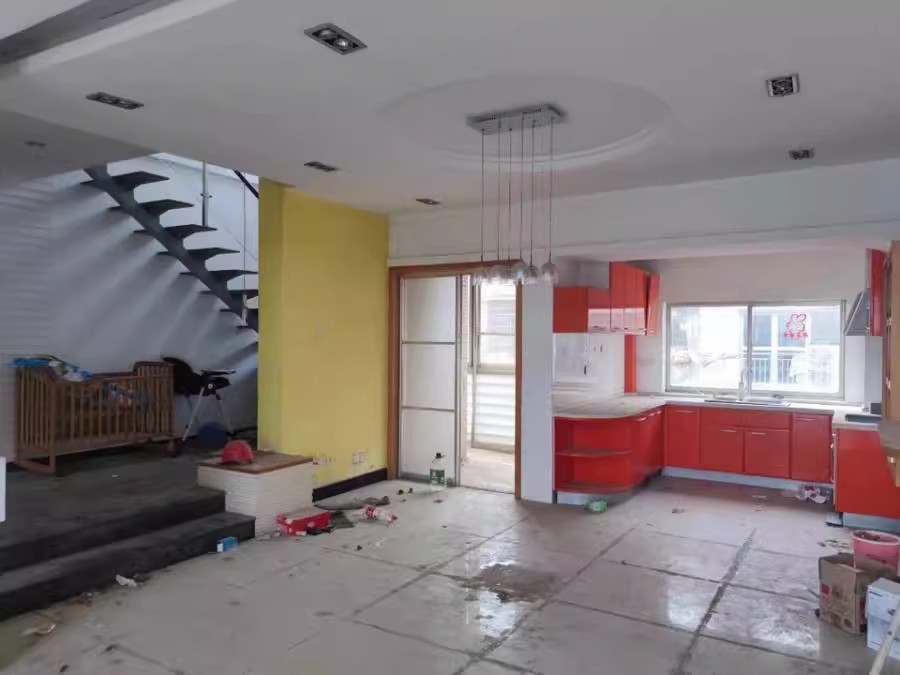 恒都苑法拍房0813926棟603、703室房屋及房屋內(nèi)的家具、家電