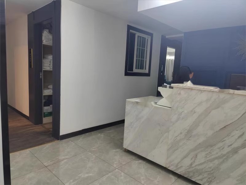 都市先鋒（車(chē)站北路168號(hào)）法拍房401、403、405房