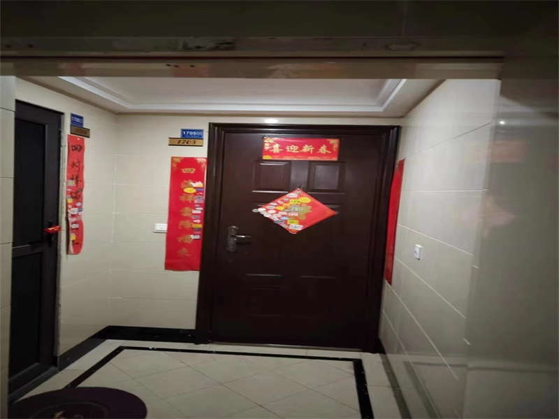 中海國(guó)際社區(qū)一期（中海江御名園）法拍房香樟街1、2棟1705號(hào)