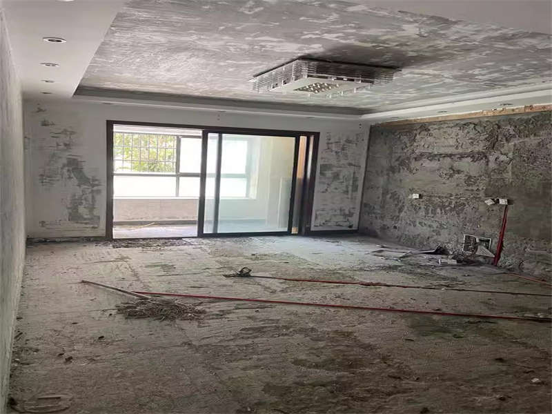 三一街區(qū)法拍房一期2、3棟105號(hào)