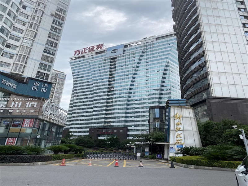 新世紀花苑（體育產業(yè)2號商住樓）法拍房808號