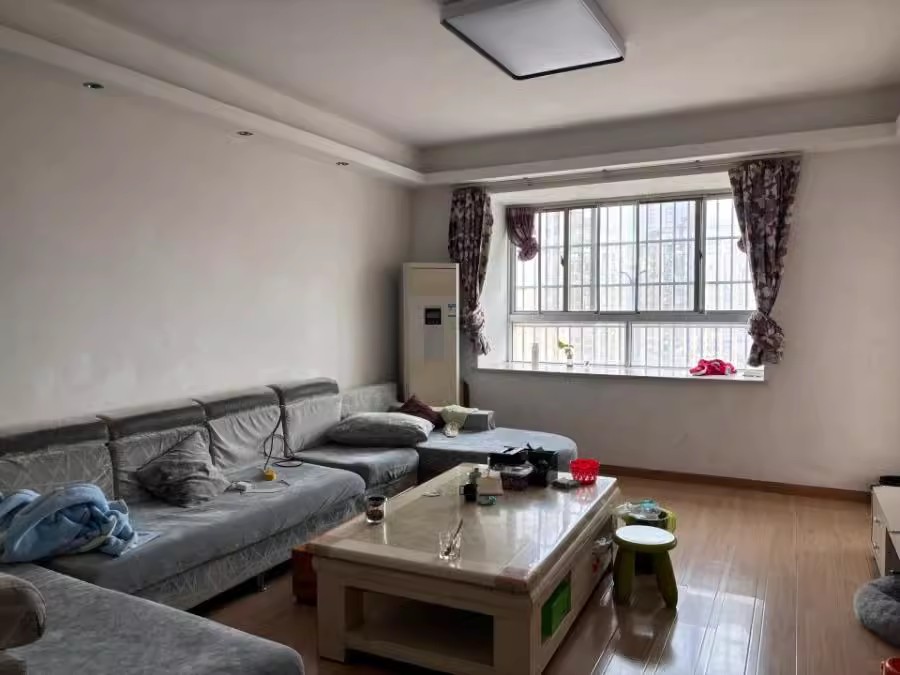 紅樹(shù)灣法拍房11棟1204號(hào)