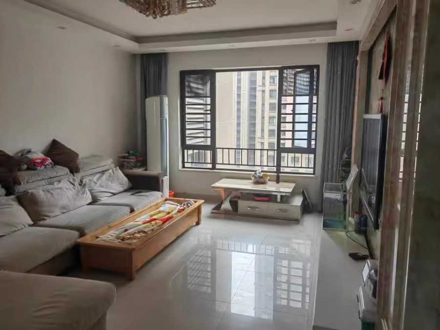 中海國際社區(qū)三期（中海江御名園）法拍房三期2棟1701號