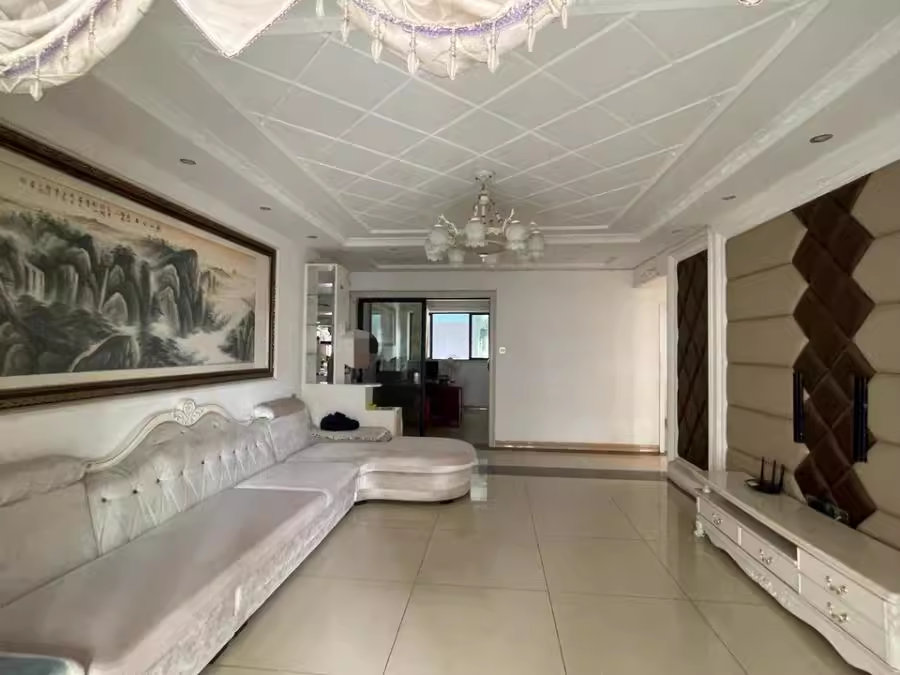 （地鐵4房）勤誠達(dá)新界法拍房F8棟1303室