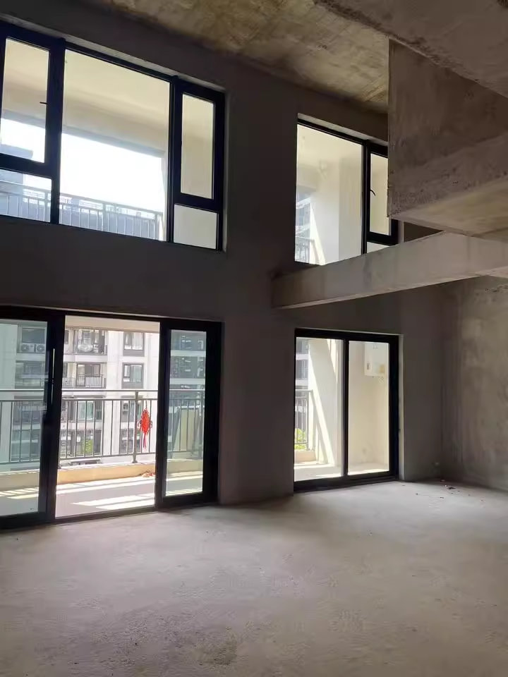 （8.2折）越秀湘江星匯城法拍房（地塊四）3棟704室