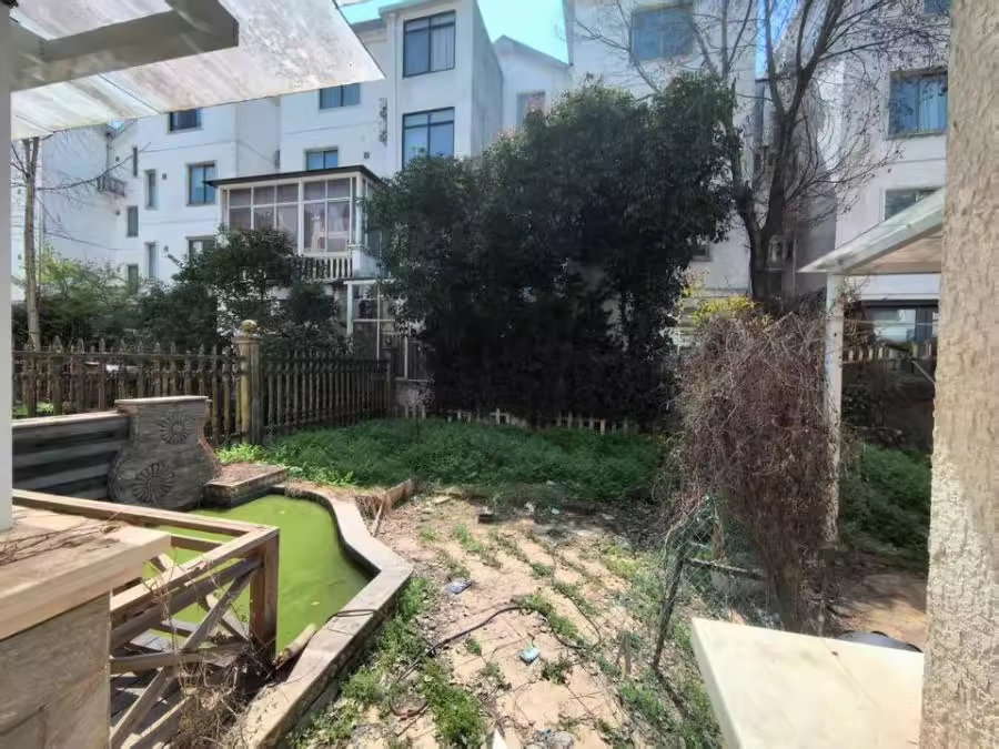 （別墅）長(zhǎng)沙碧桂園浪漫陽(yáng)光一街法拍房37、39、51、53、55、57、59、61、63、65號(hào)153室及室內(nèi)家具家電