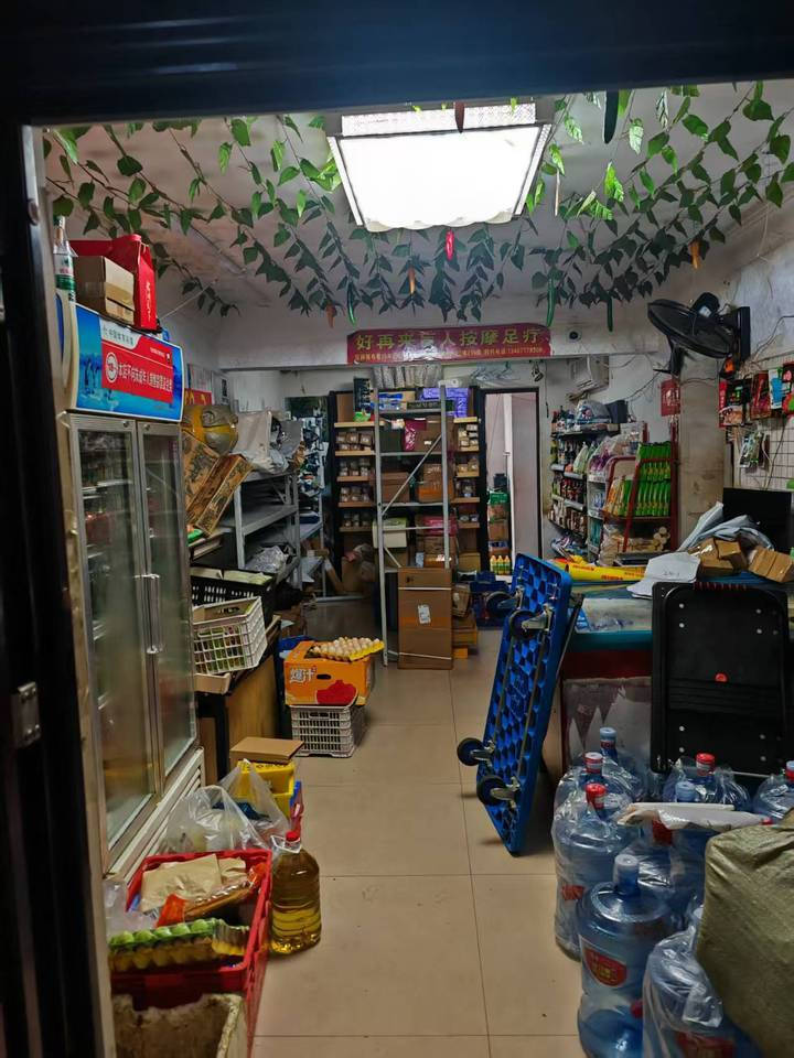 （6折帶地下室）綠地中央廣場(chǎng)（綠地時(shí)代廣場(chǎng)）法拍房8棟107號(hào)