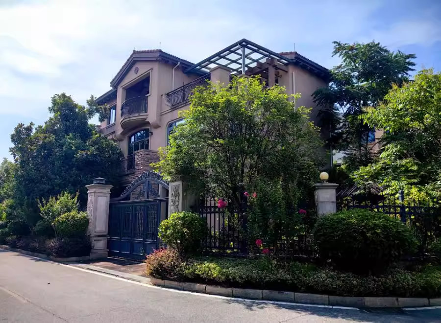 （精裝別墅）寧鄉(xiāng)碧桂園山湖城法拍房白鷺聆濤五街22棟102室